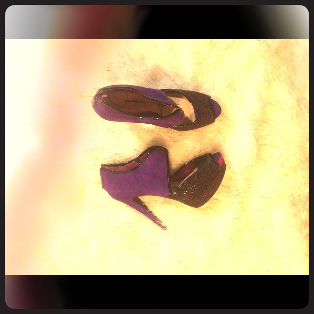 Jessica Simpson Smashh heel